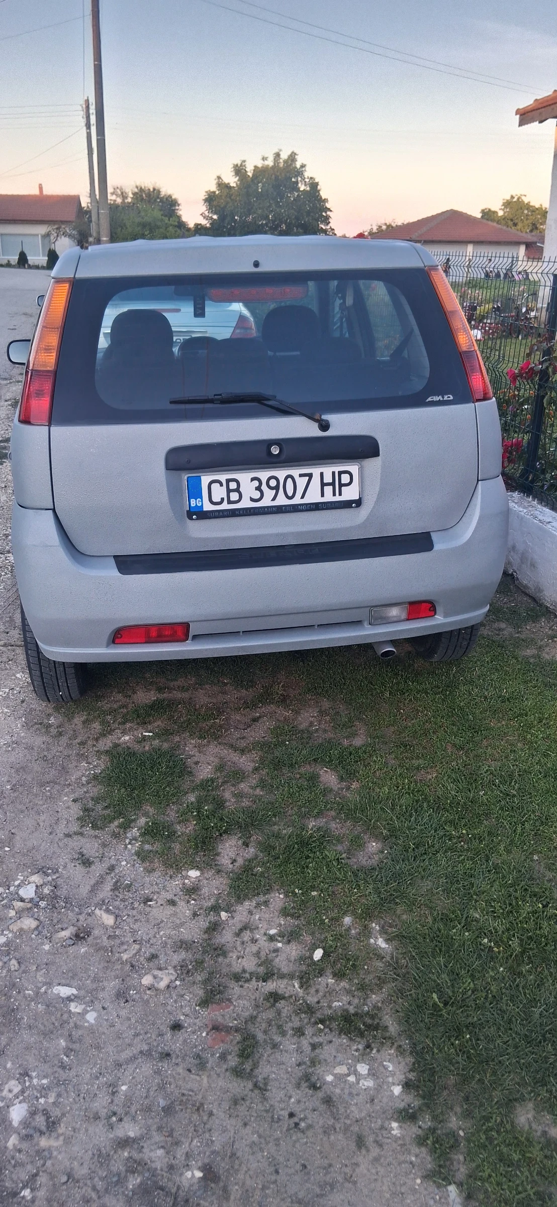 Subaru Justy, снимка 3 - Автомобили и джипове - 55703748
