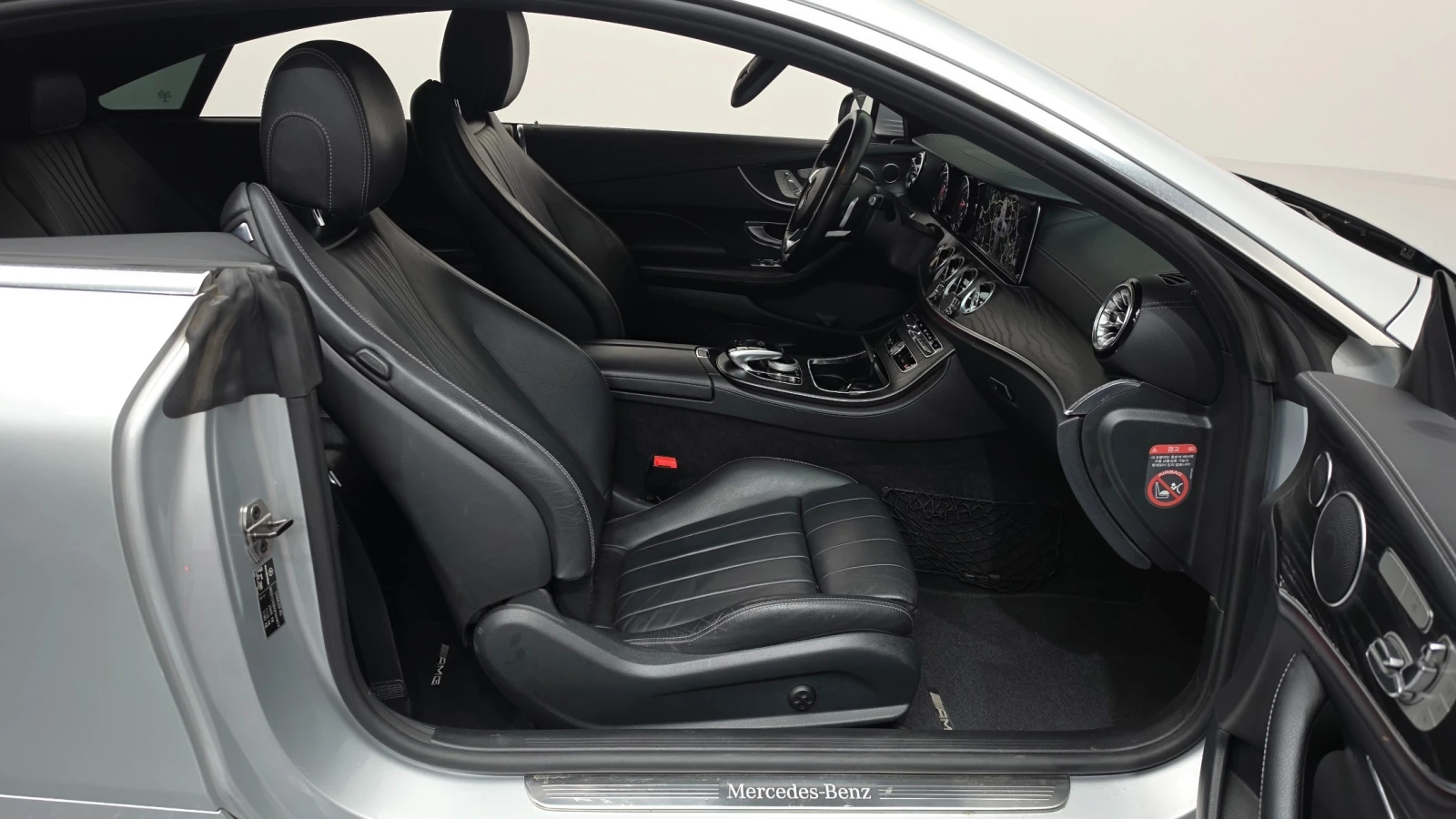 Mercedes-Benz E 220, снимка 11 - Автомобили и джипове - 55721385