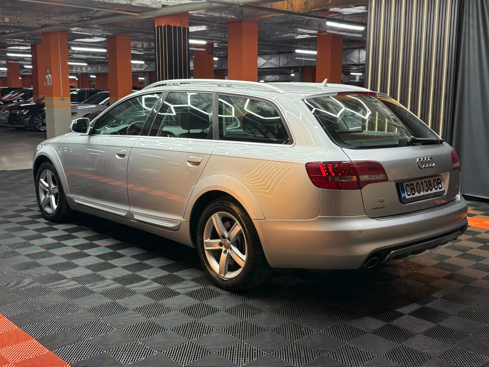 Audi A6 Facelift 3.0tdi 239 к.с., снимка 5 - Автомобили и джипове - 55725601