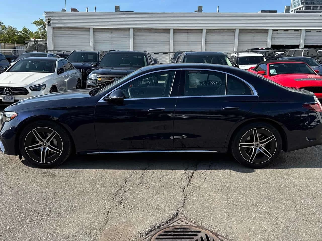 Mercedes-Benz E 350 * CARFAX * ОПЦИЯ ЗА ФИНАНСИРАНЕ, снимка 2 - Автомобили и джипове - 55754542