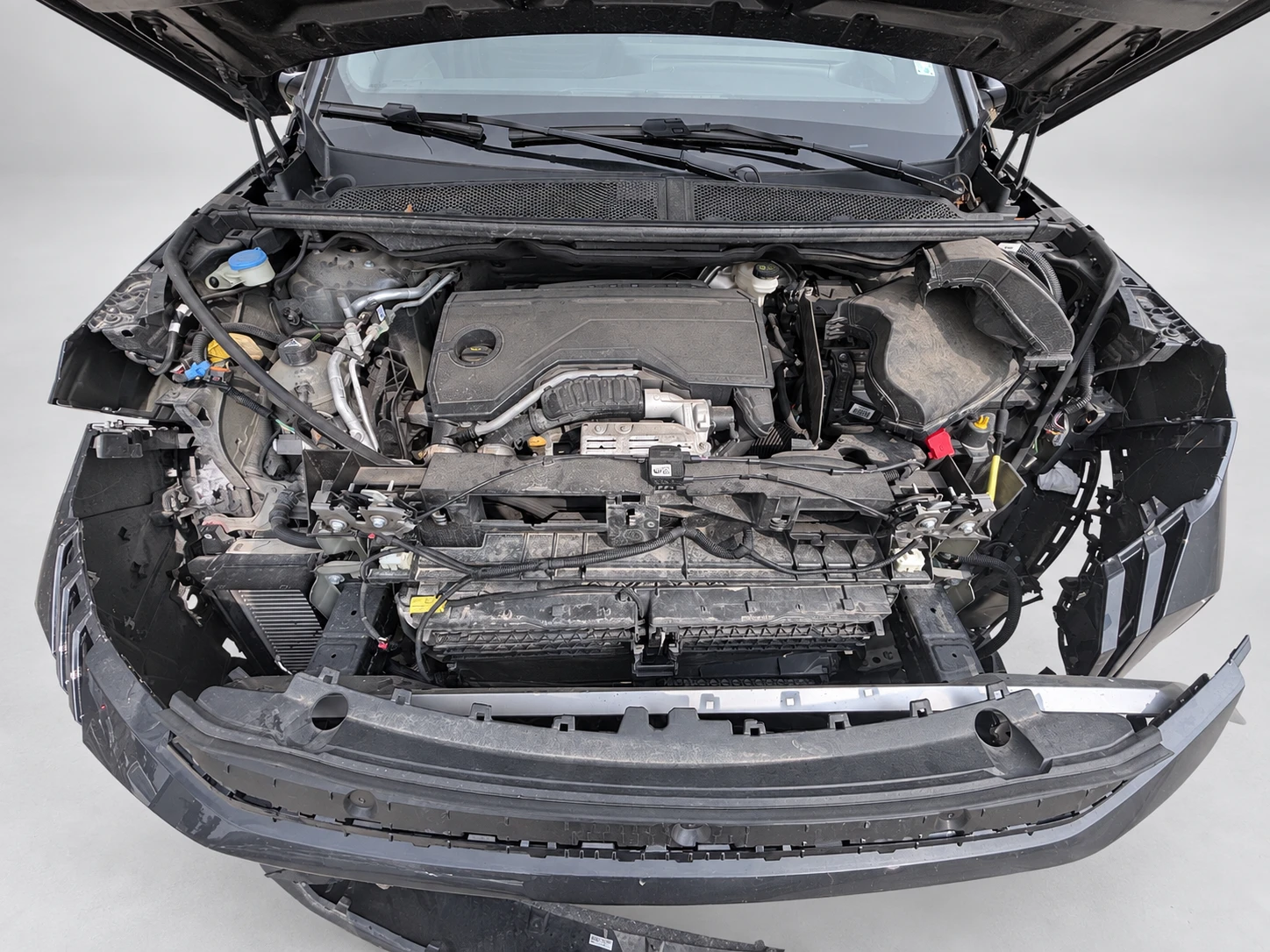 Peugeot 3008 1.2 Hybrid, снимка 7 - Автомобили и джипове - 56650954