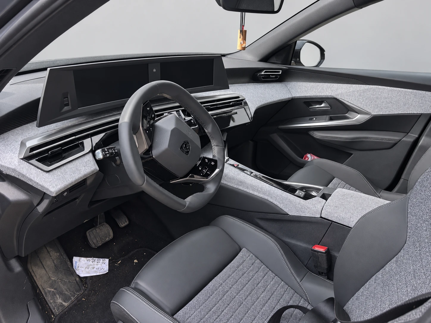 Peugeot 3008 1.2 Hybrid, снимка 5 - Автомобили и джипове - 56650954