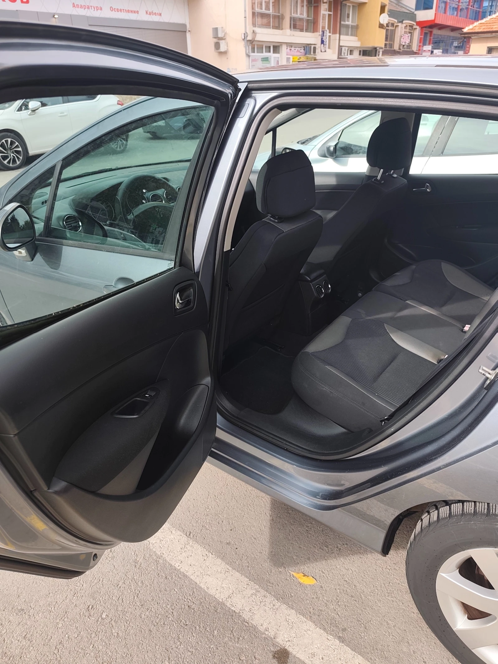 Peugeot 308, снимка 9 - Автомобили и джипове - 56636476
