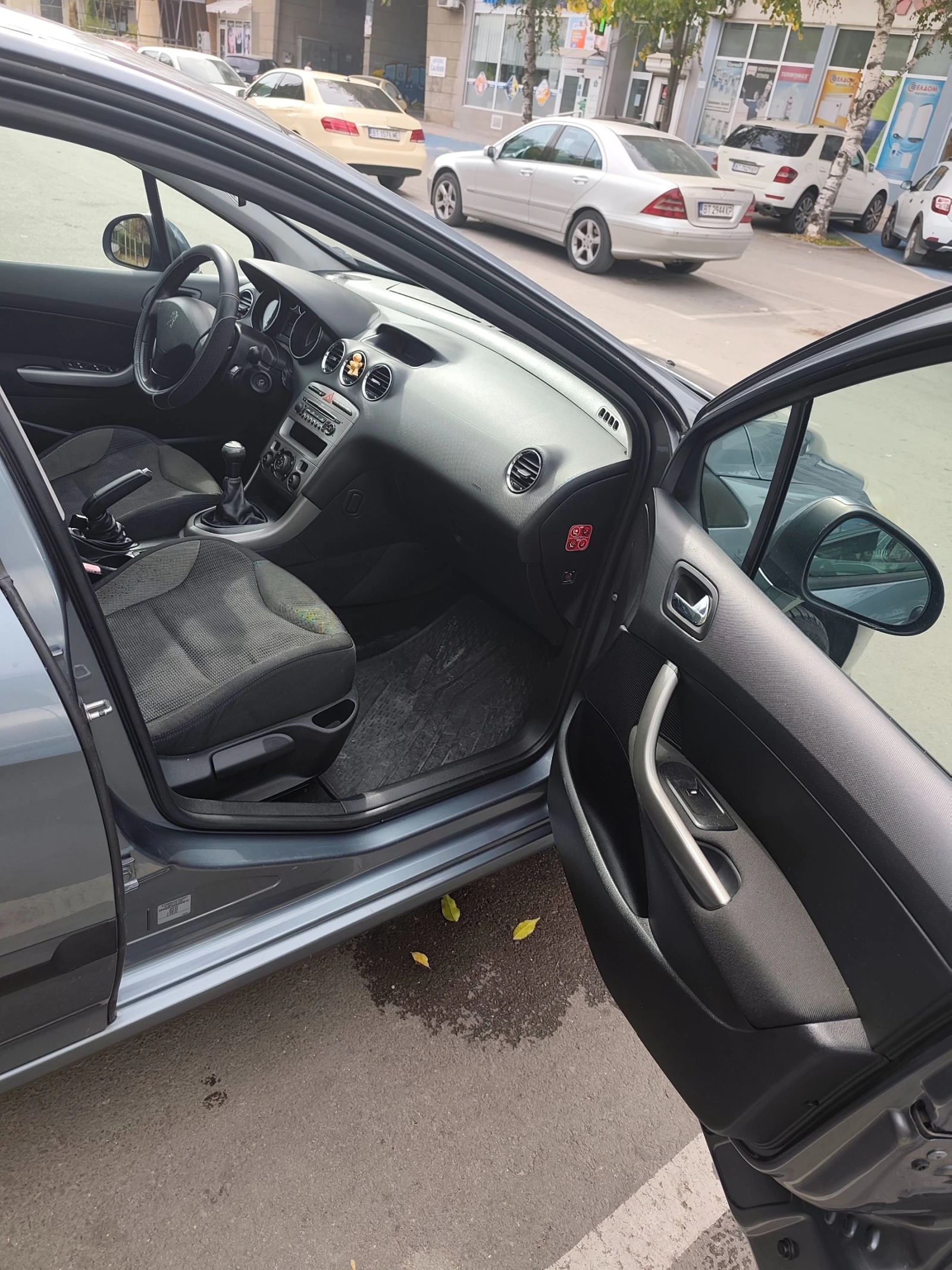 Peugeot 308, снимка 7 - Автомобили и джипове - 56636476