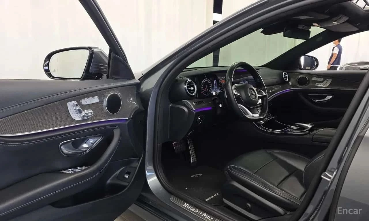 Mercedes-Benz E 300, снимка 10 - Автомобили и джипове - 56737183