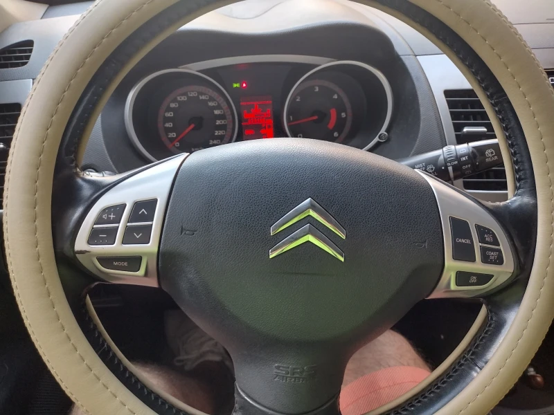 Citroen C-Crosser 2.2 HDI , снимка 12 - Автомобили и джипове - 47309298