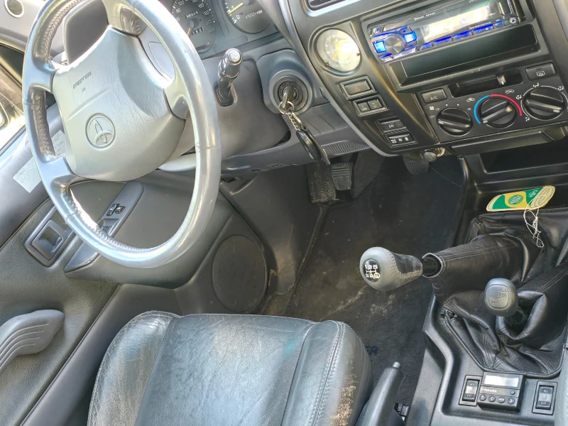 Toyota Land cruiser 3.4.Бензин къса база., снимка 9 - Автомобили и джипове - 52304071
