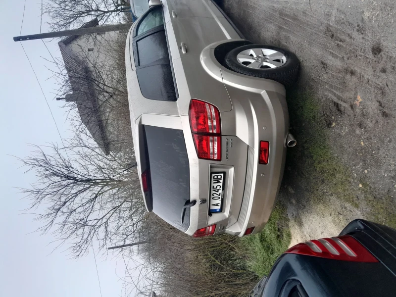 Dodge Journey, снимка 3 - Автомобили и джипове - 53280806