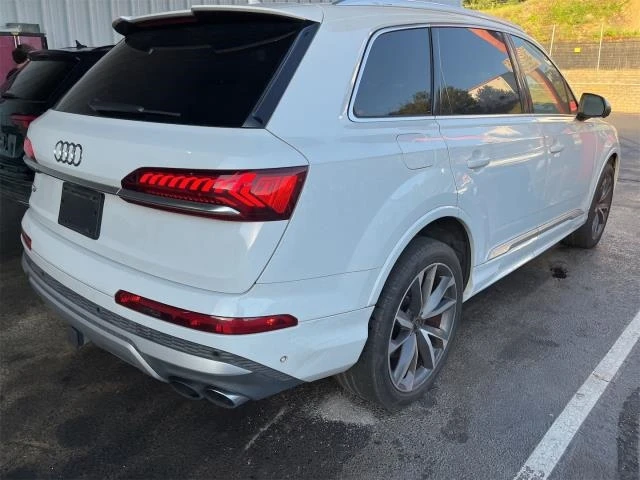 Audi SQ7 2021* MATRIX* DISTRONIK* 7МЕСТА* ОБДУХ* B&O* PANO* - изображение 3