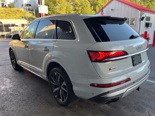 Audi SQ7 2021* MATRIX* DISTRONIK* 7МЕСТА* ОБДУХ* B&O* PANO* - изображение 4