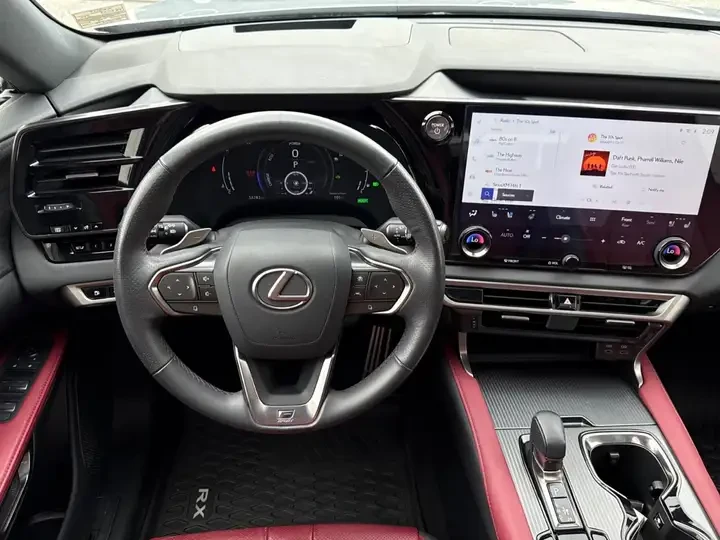Lexus RX 500h F-SPORT/KEYLESS/LANE ASSIST/ПОДГРЕВ/ОБДУХВАНЕ - изображение 7