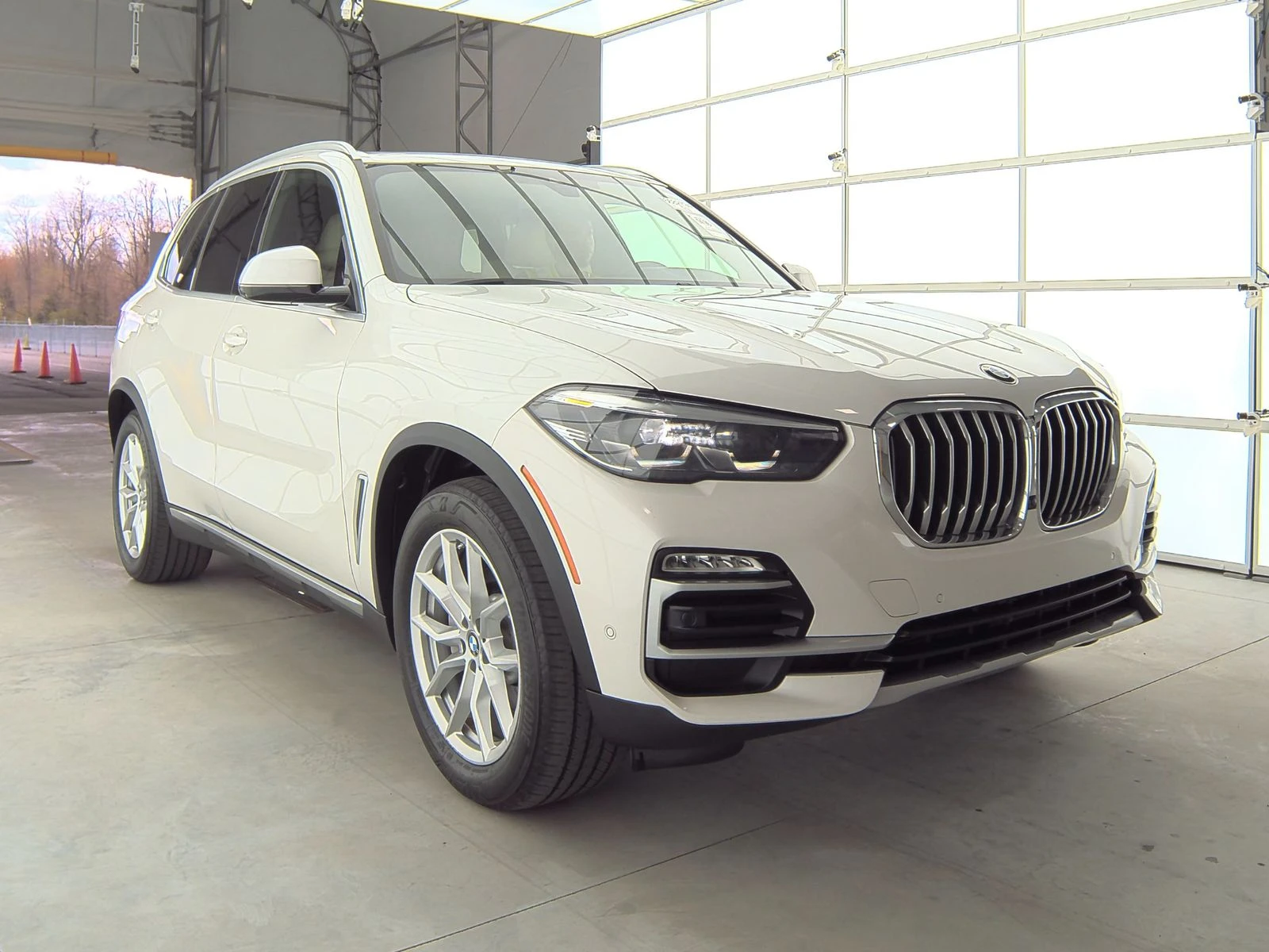 BMW X5 XDRIVE * LED * CAMERA * ПОДГРЕВ * KEYLESS  - изображение 3