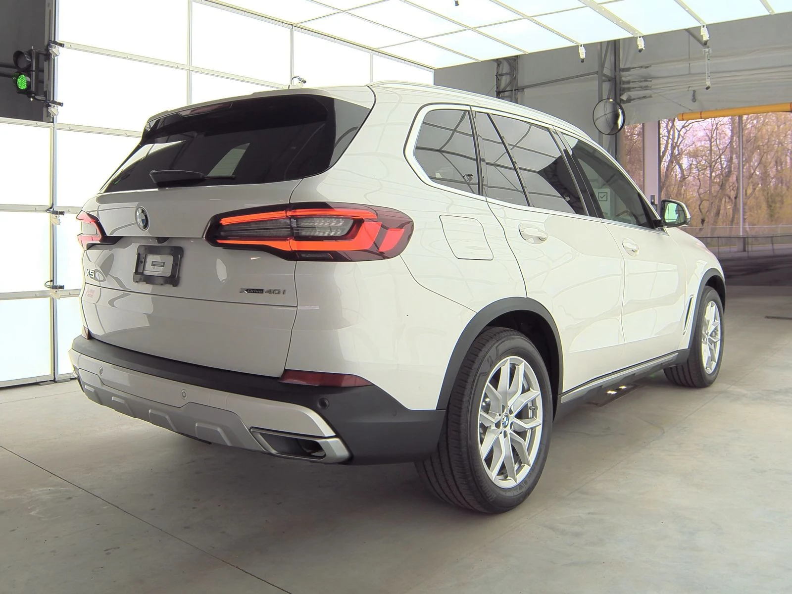 BMW X5 XDRIVE * LED * CAMERA * ПОДГРЕВ * KEYLESS  - изображение 4
