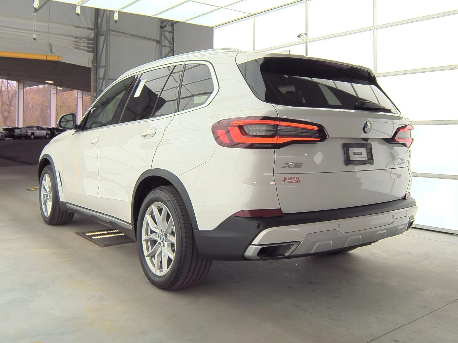 BMW X5 XDRIVE * LED * CAMERA * ПОДГРЕВ * KEYLESS  - изображение 6