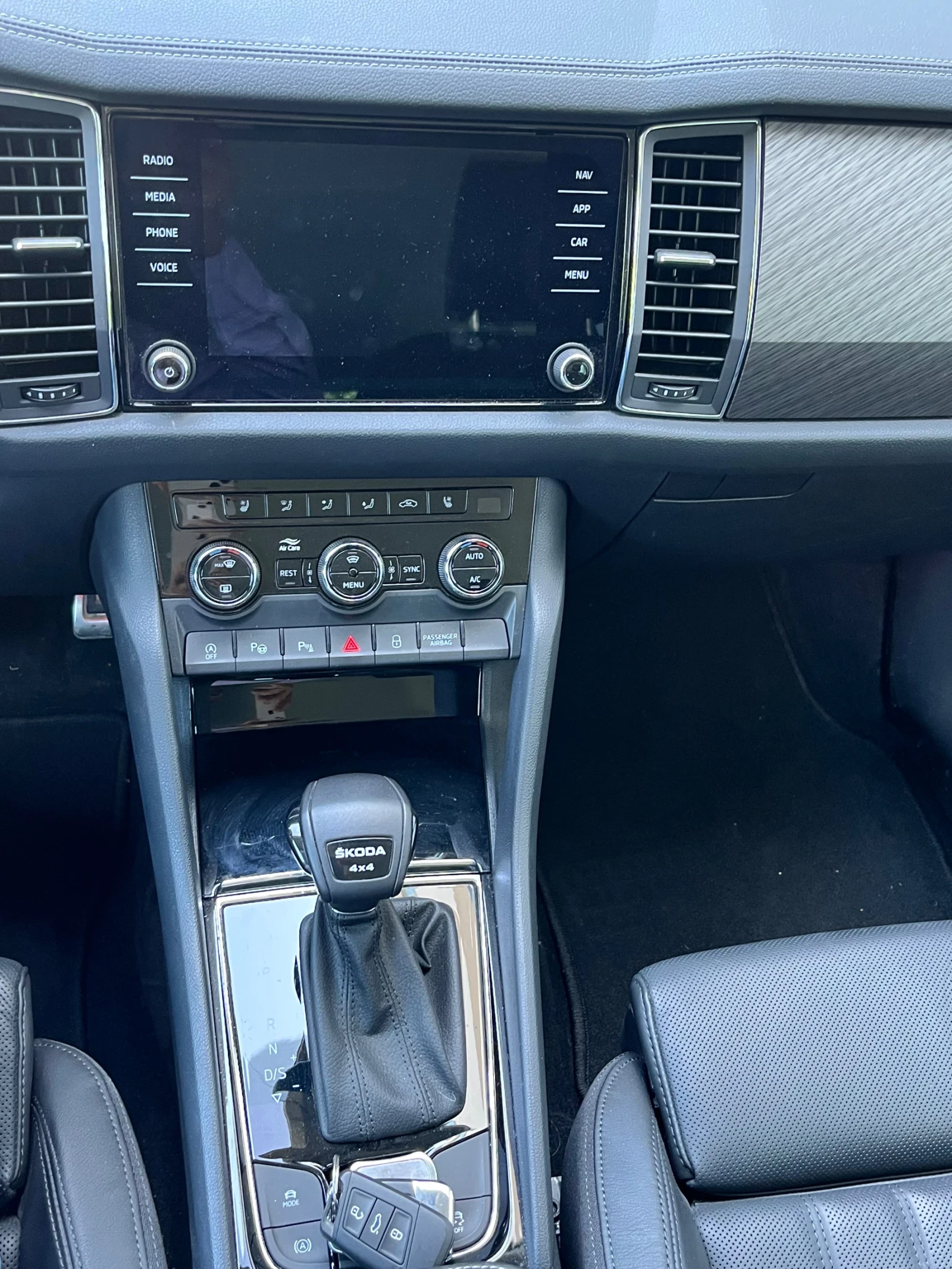 Skoda Kodiaq 2.0TDI 7DSG 4X4 - изображение 10