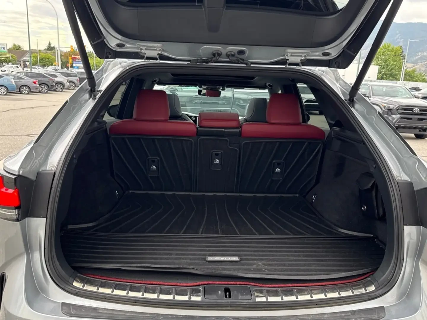 Lexus RX 500h F-SPORT/KEYLESS/LANE ASSIST// | Mobile.bg   15