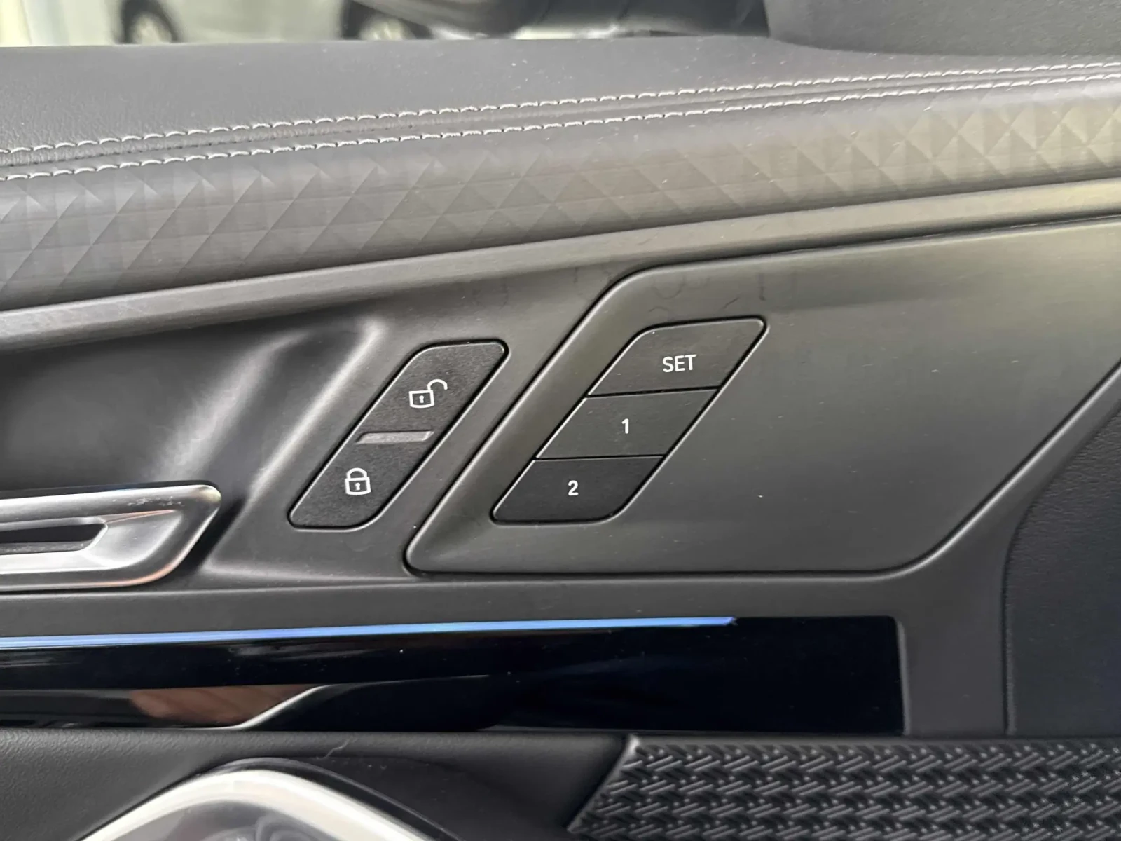 BMW X2 xDrive28i CARFAX    | Mobile.bg   10