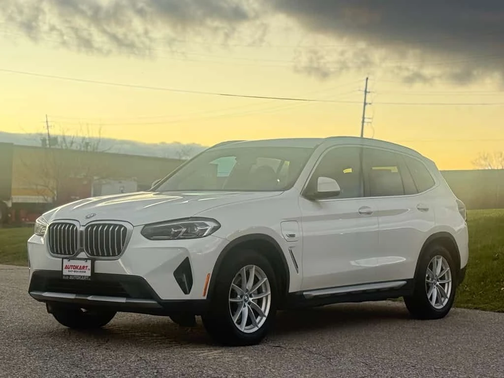 BMW X3 * XDrive30i Sports Activity Vehicle * CARFAX * ЦЕН, снимка 3 - Автомобили и джипове - 53760208