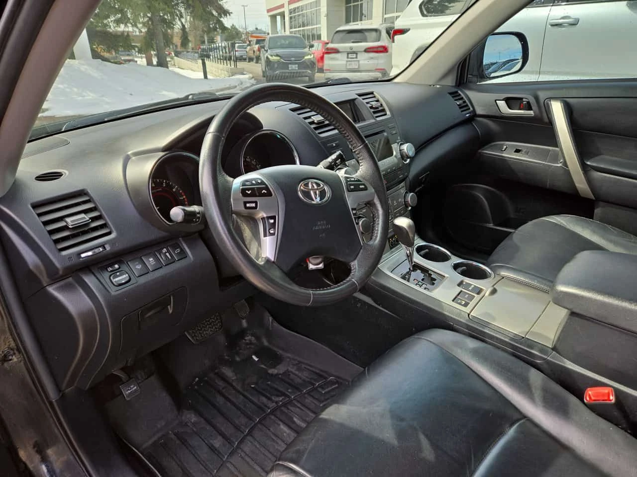 Toyota Highlander * 4WD 4dr * ПАНО* KEYLESS* , снимка 5 - Автомобили и джипове - 53960242