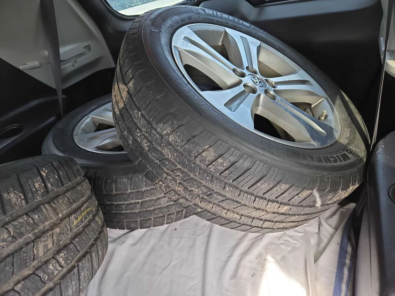 Toyota Highlander * 4WD 4dr * ПАНО* KEYLESS* , снимка 11 - Автомобили и джипове - 53960242