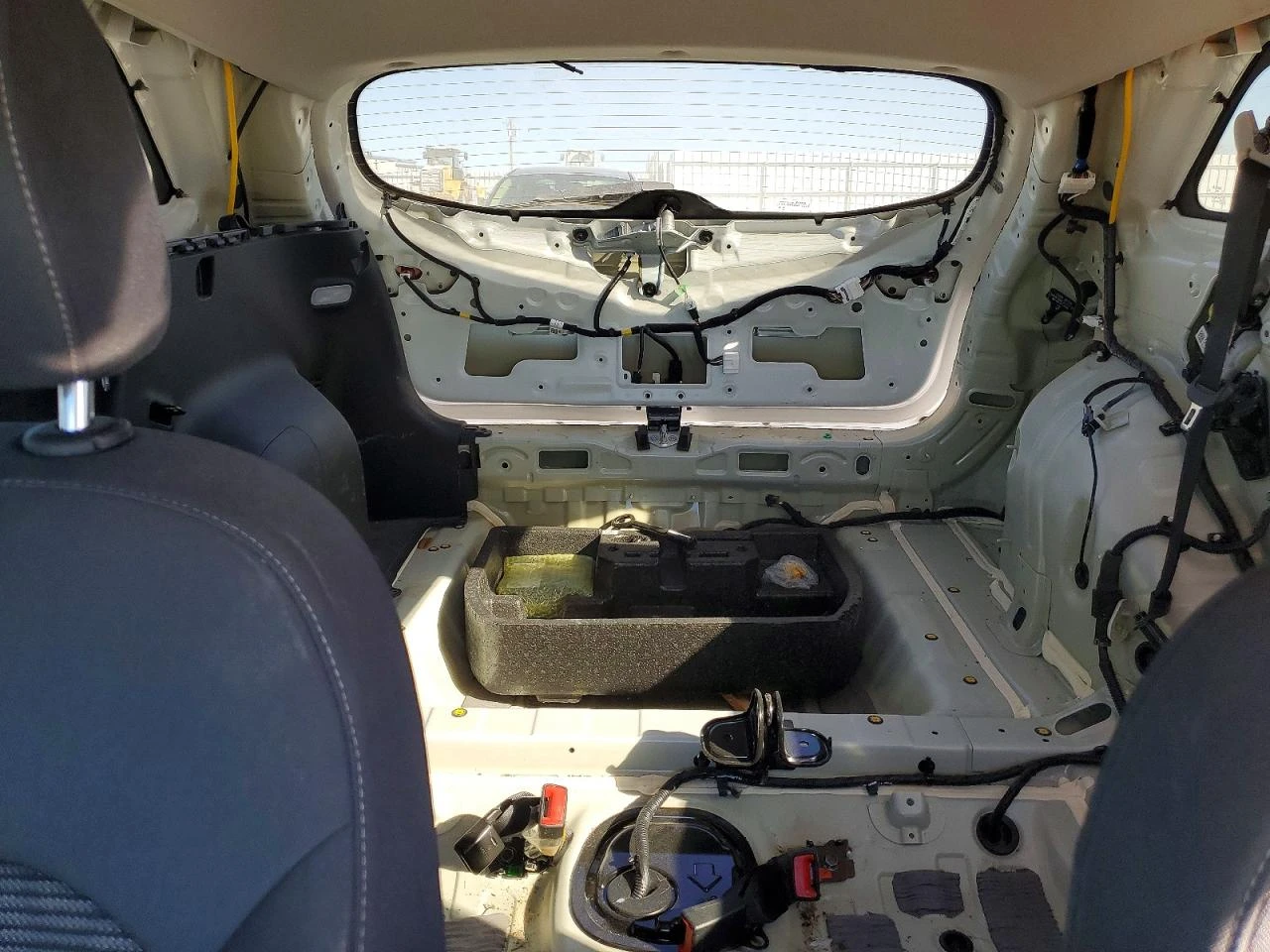 Kia Niro 1.6l Lx, снимка 10 - Автомобили и джипове - 53966422