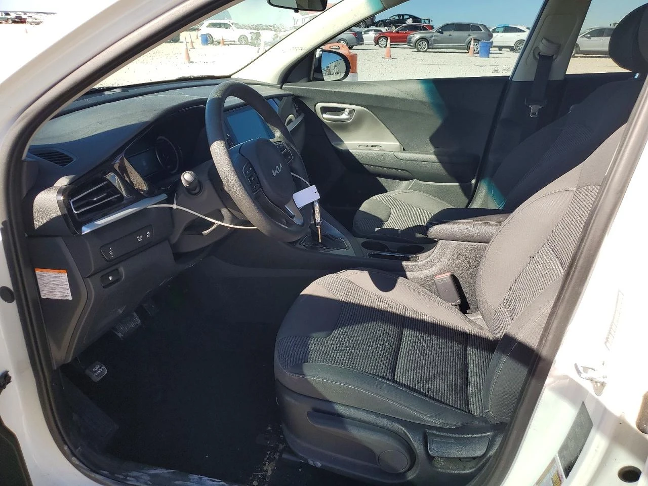 Kia Niro 1.6l Lx, снимка 7 - Автомобили и джипове - 53966422