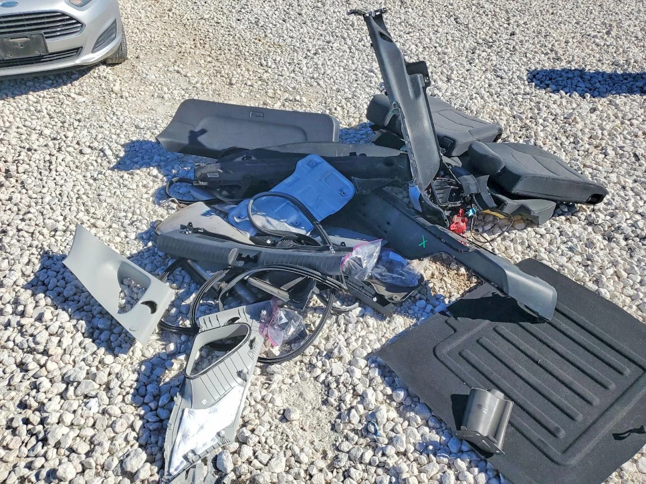 Kia Niro 1.6l Lx, снимка 13 - Автомобили и джипове - 53966422