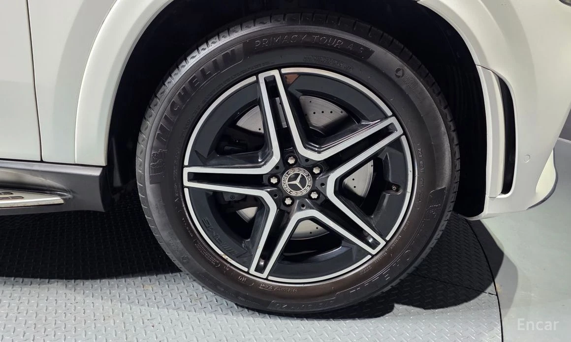 Mercedes-Benz GLE 400, снимка 5 - Автомобили и джипове - 54026696