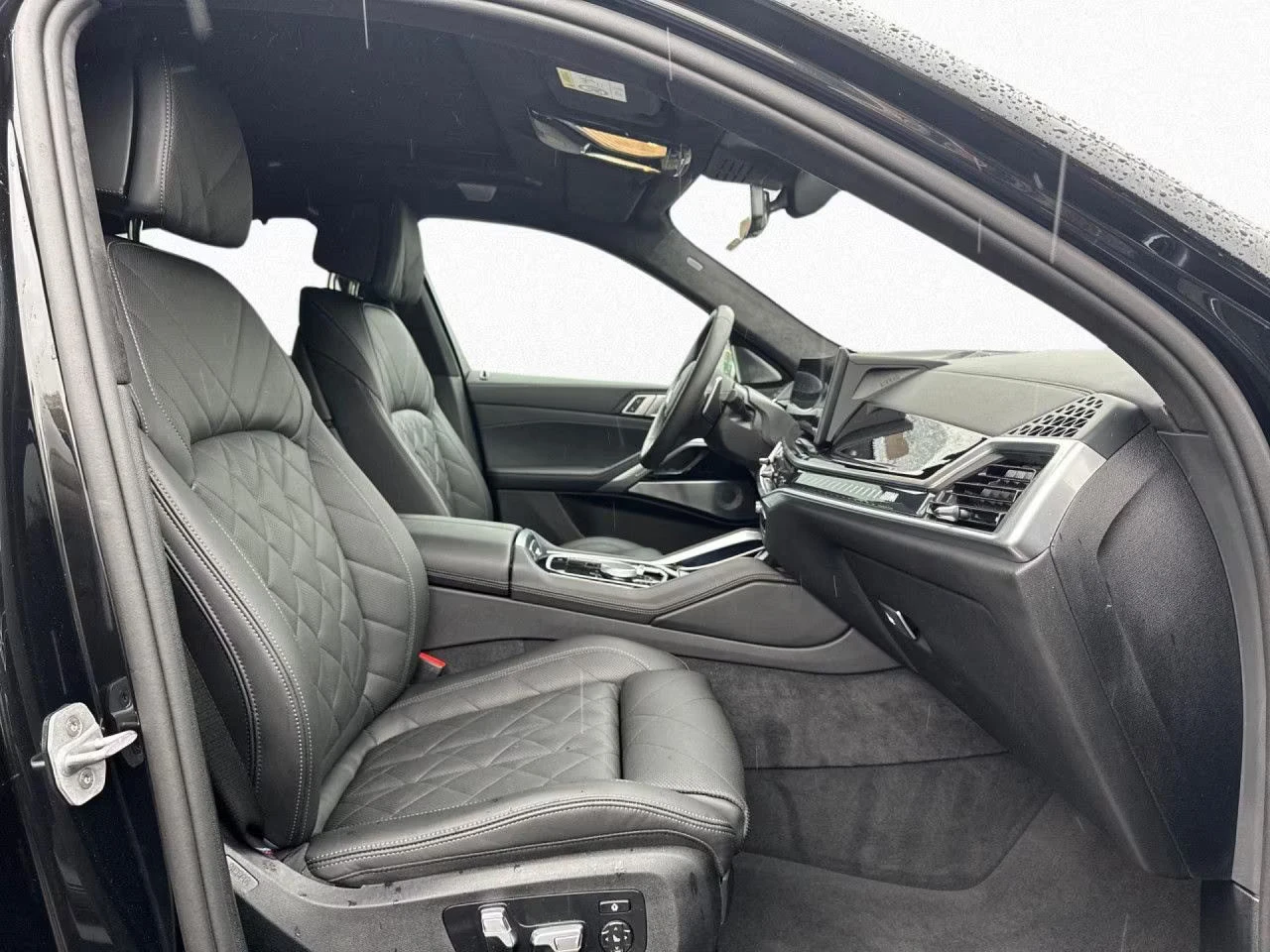 BMW X6 M60/I-PRO/530HP/B&W/SKY-L/360/328z | Mobile.bg � ����������� 10