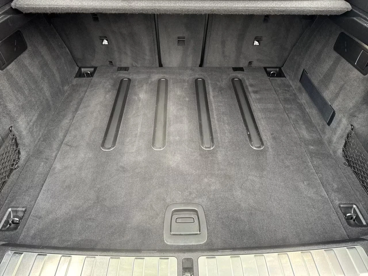 BMW X6 M60/I-PRO/530HP/B&W/SKY-L/360/328z | Mobile.bg � ����������� 5