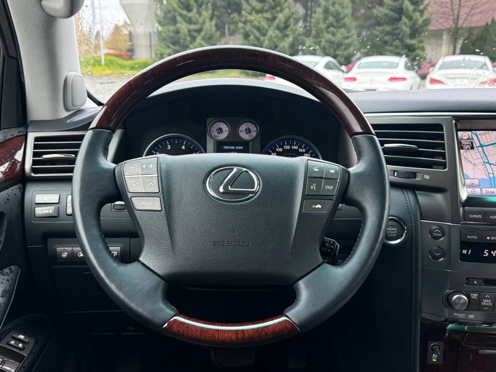 Lexus LX 570 * * CARFAX * * АВТО КРЕДИТ * * Цена до БГ * * , снимка 13 - Автомобили и джипове - 54479616