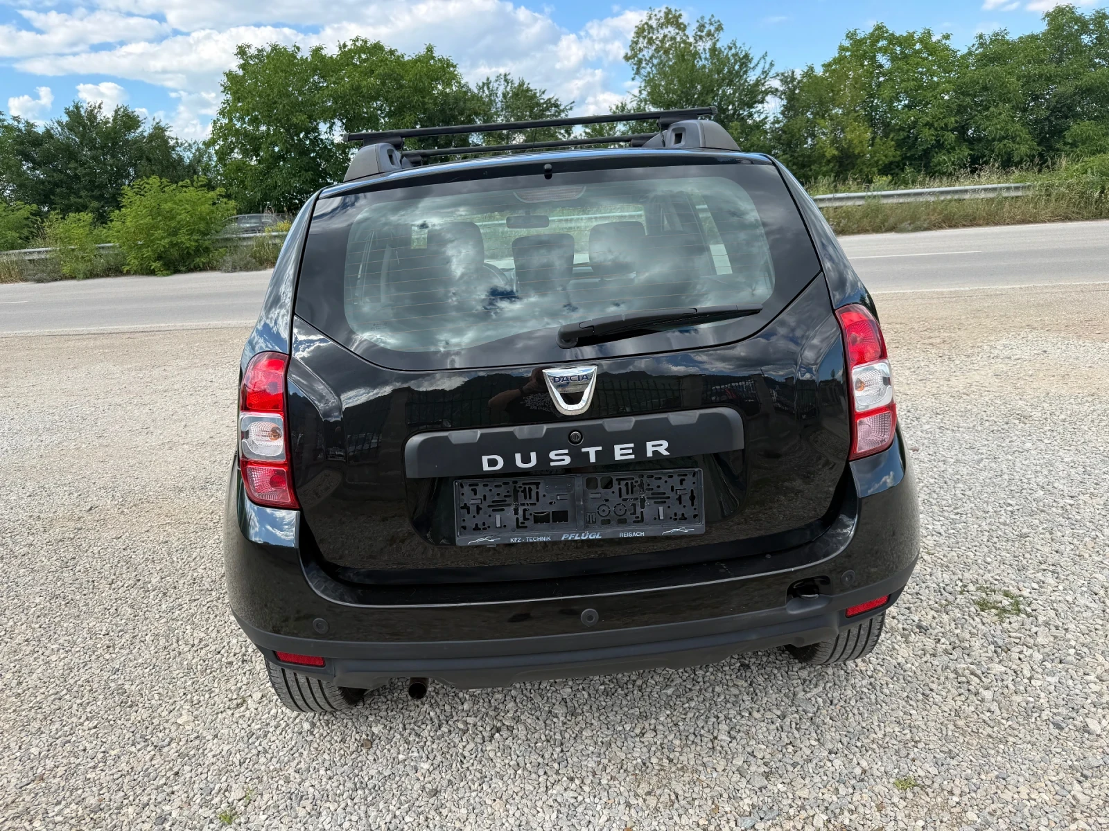 Dacia Duster 1.6 I 105 k.с. УНИКАТ, снимка 7 - Автомобили и джипове - 54895011