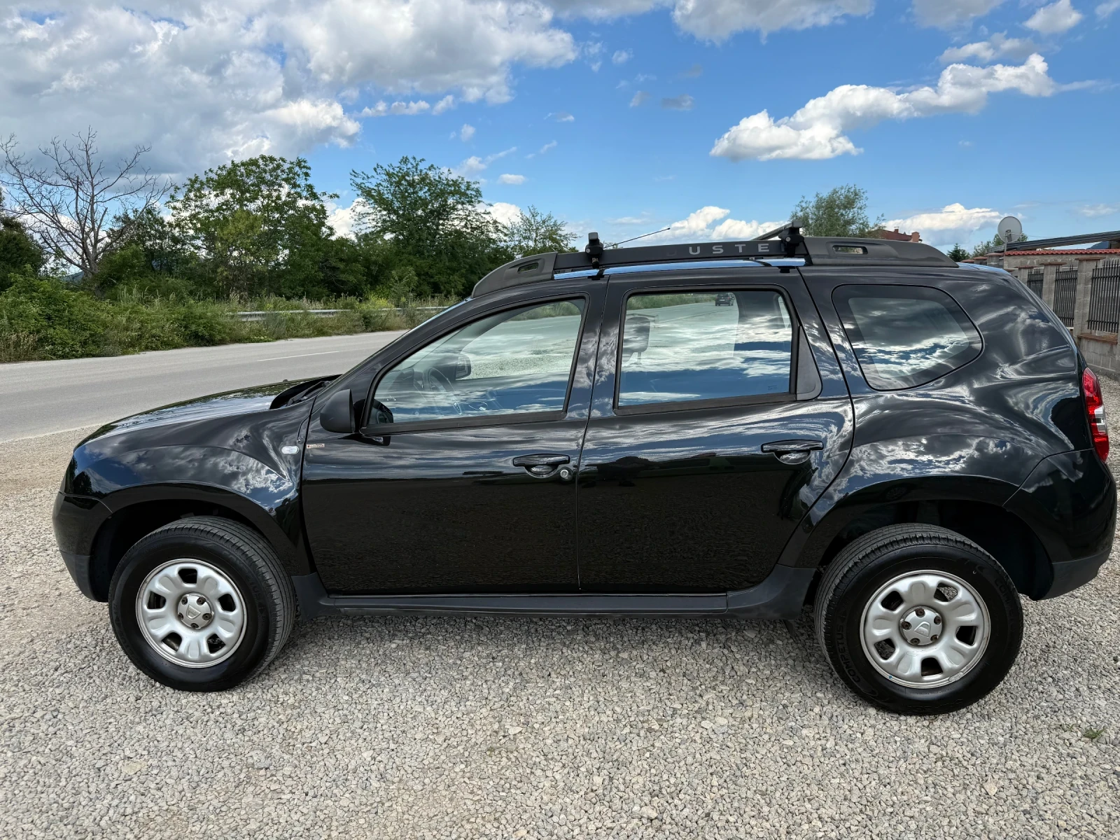 Dacia Duster 1.6 I 105 k.с. УНИКАТ, снимка 8 - Автомобили и джипове - 54895011
