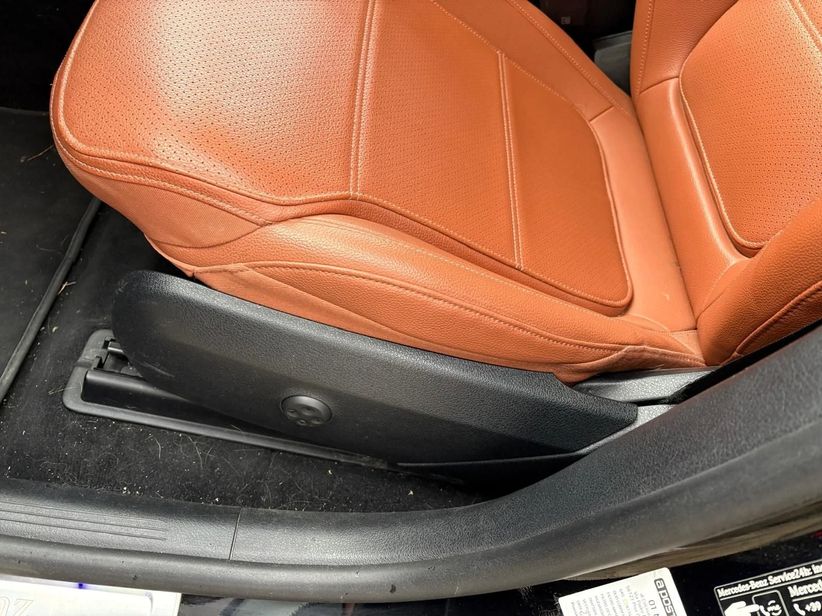 Mercedes-Benz GLC 220 CDI/4-MATIC/DISTRONIC/SADDLE BROWN/РЕАЛНИ КМ/, снимка 7 - Автомобили и джипове - 55682490