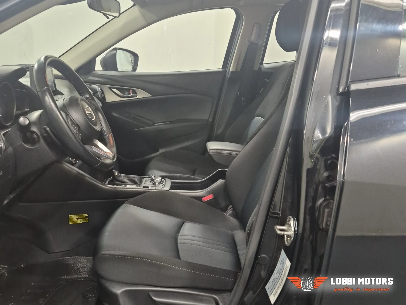 Mazda CX-3, снимка 5 - Автомобили и джипове - 55928988