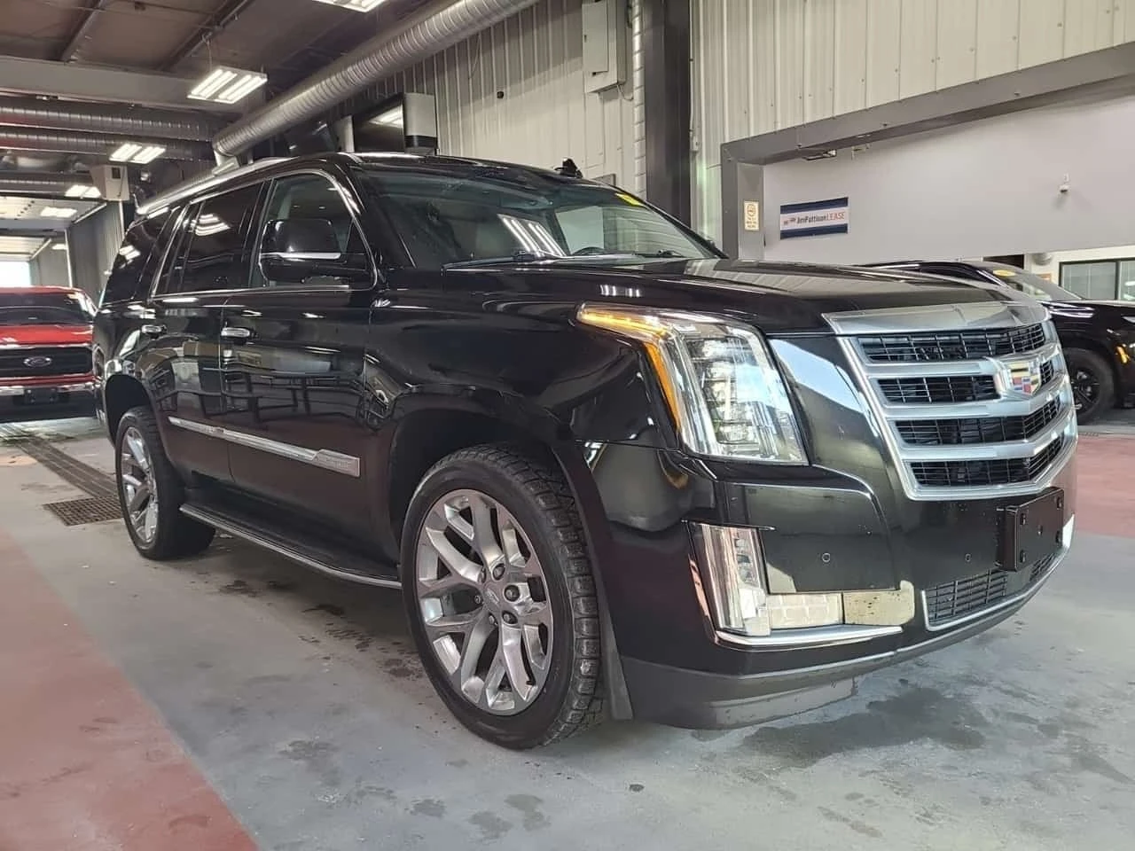 Cadillac Escalade * PREMIUM COLLECTION * CARFAX * , снимка 2 - Автомобили и джипове - 56188729