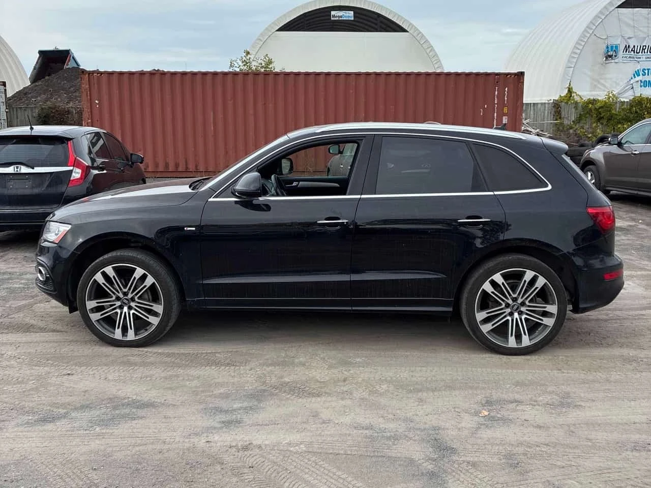 Audi Q5 * 2.0T Progressiv * CARFAX * ОПЦИЯ ЗА ФИНАНСИРАНЕ , снимка 2 - Автомобили и джипове - 56323191