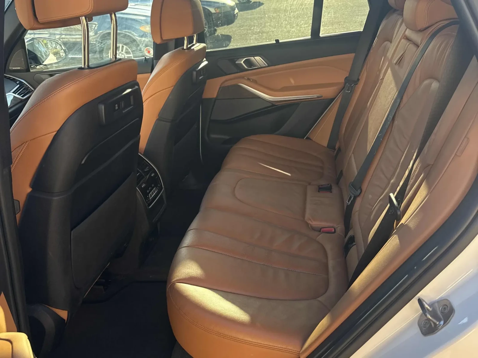 BMW X5 xDrive40i, CARFAX | Mobile.bg � ����������� 11
