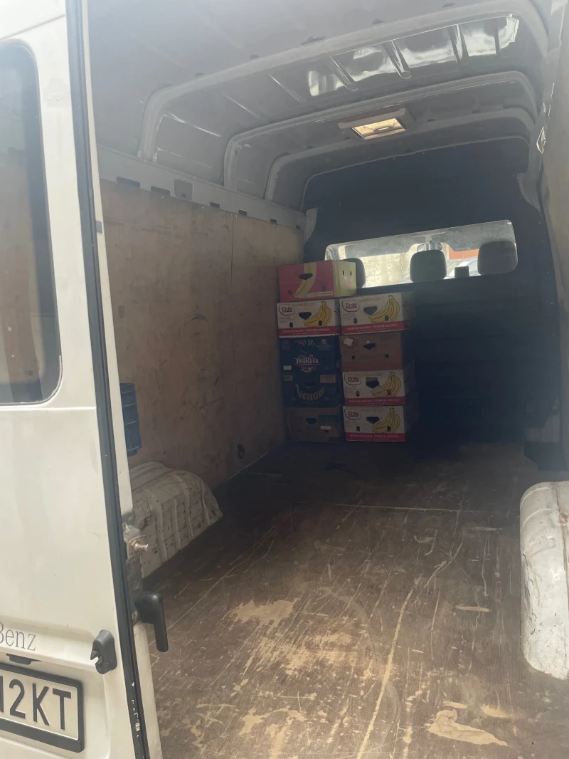 Mercedes-Benz Sprinter 313 CDi Климатик, снимка 14 - Бусове и автобуси - 47265888