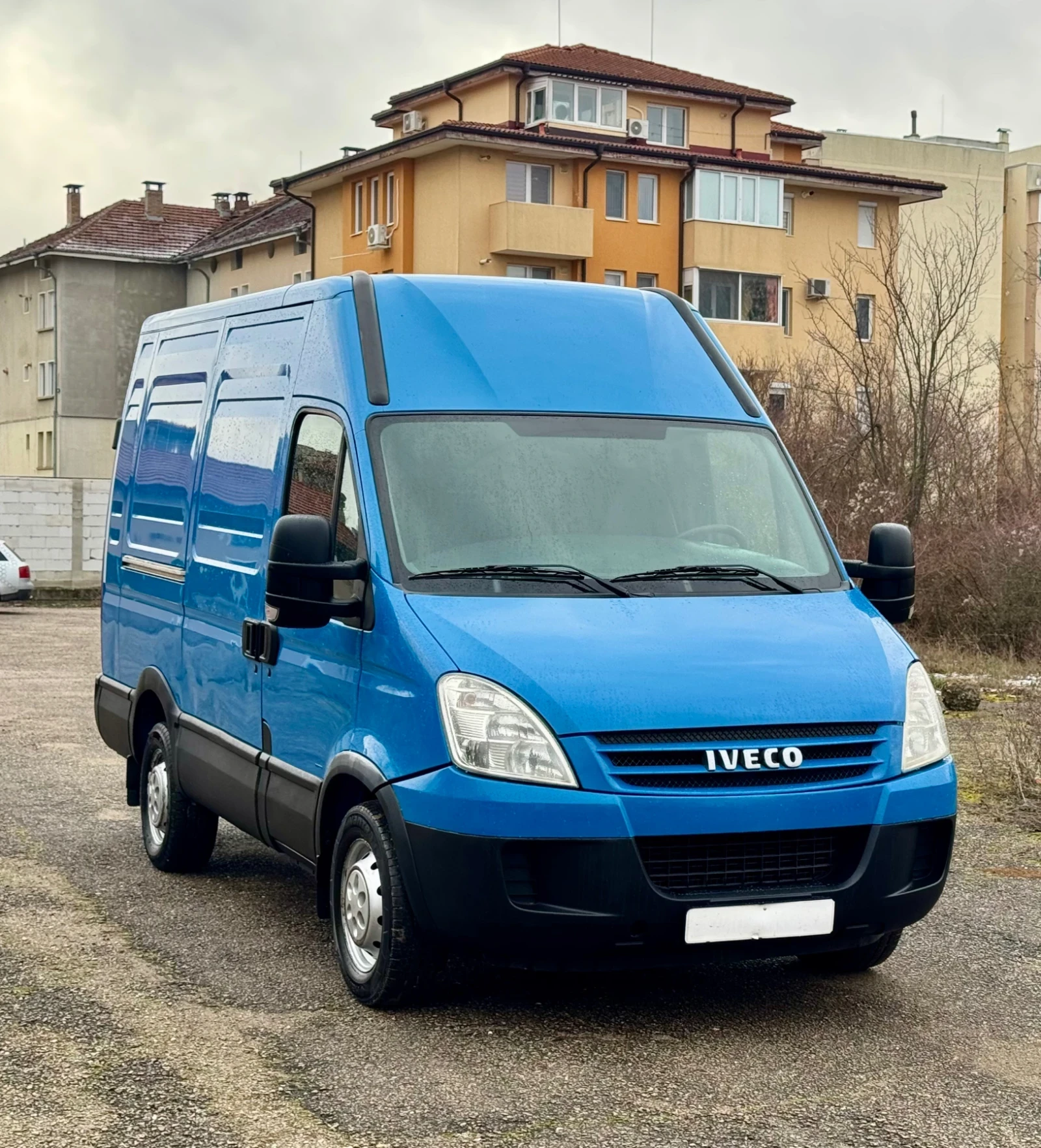 Iveco Daily Климатик* Седалка на Килограми* Сервизна История, снимка 9 - Бусове и автобуси - 53910769
