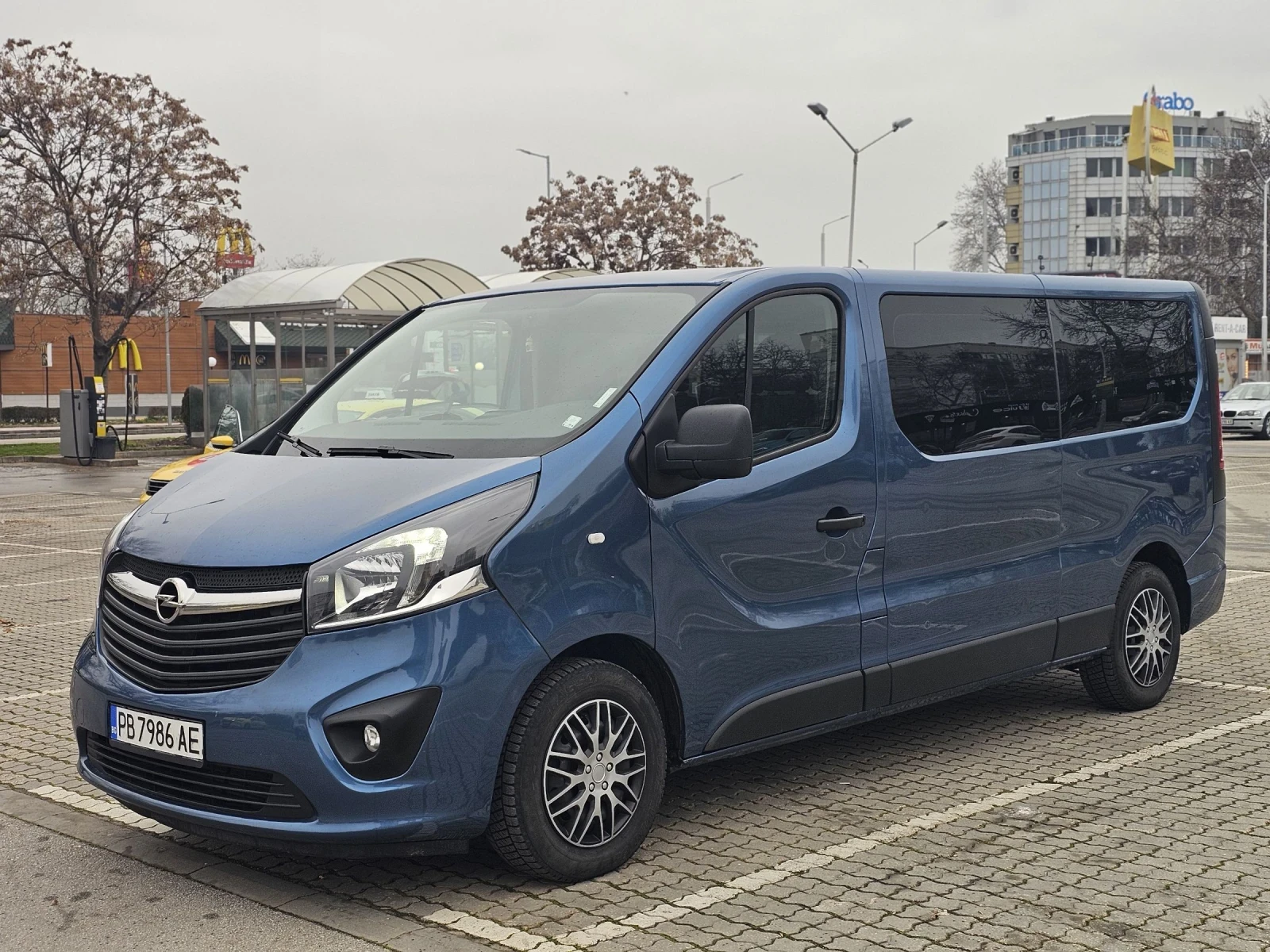 Opel Vivaro 1.6 BI Turbo 125к.с, снимка 7 - Бусове и автобуси - 54824154