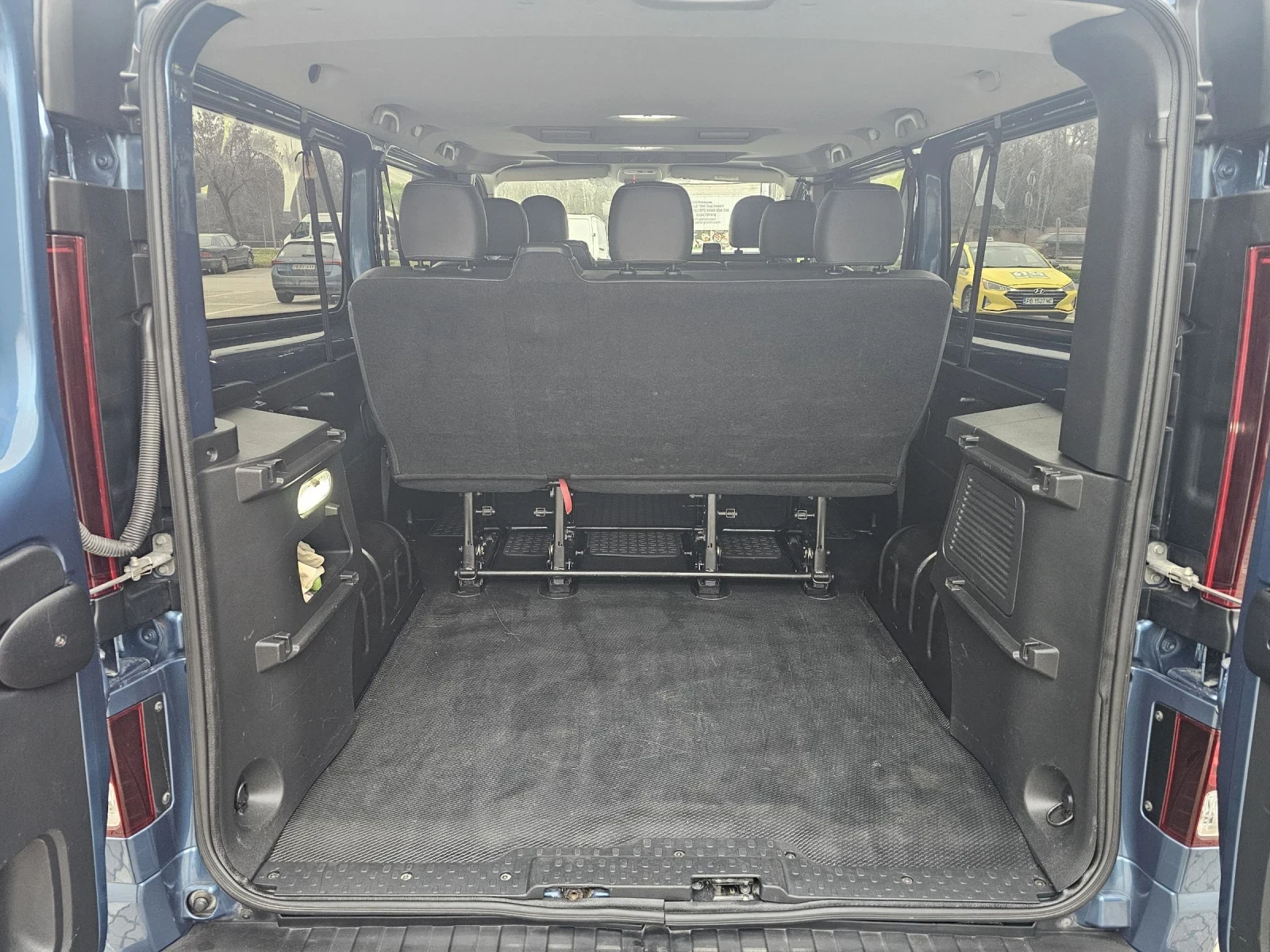 Opel Vivaro 1.6 BI Turbo 125к.с, снимка 15 - Бусове и автобуси - 54824154