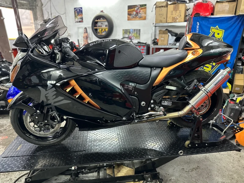 Suzuki Hayabusa GSX1300R Hayabusa, снимка 2 - Мотоциклети и мототехника - 52844525