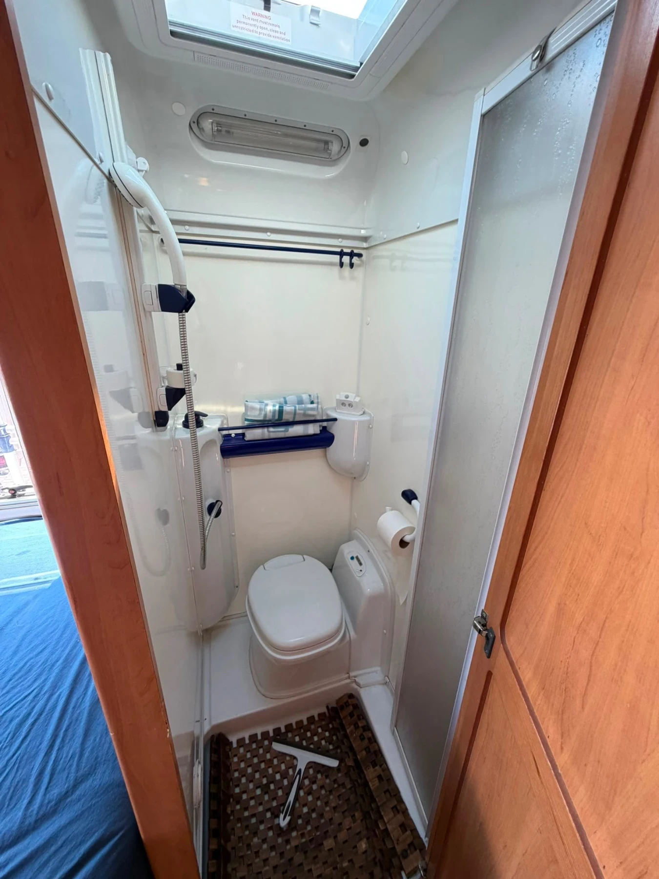 Кемпер HYMER / ERIBA B644, снимка 12 - Каравани и кемпери - 55659250