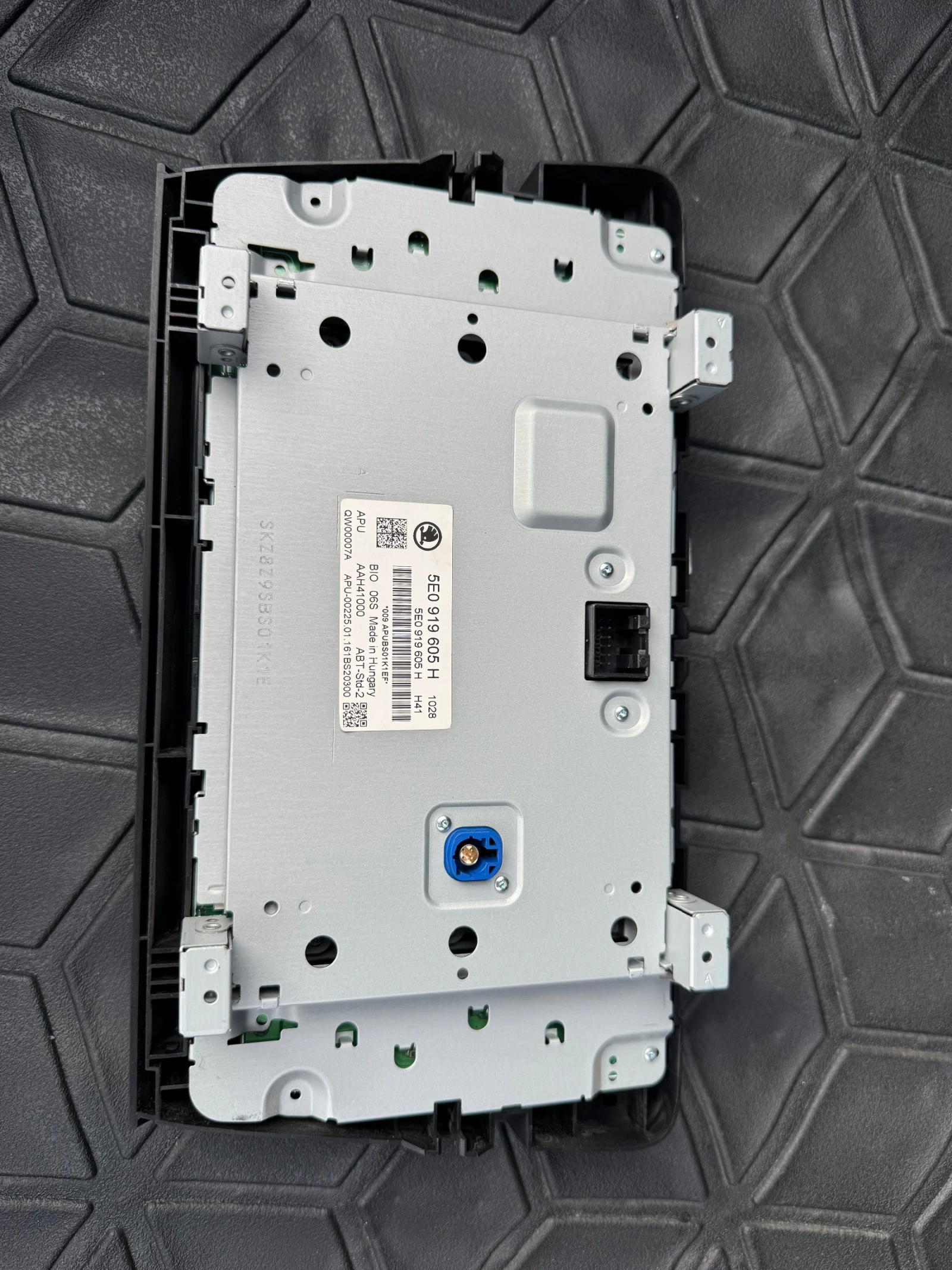 ������� �� ����� Bolero. | Mobile.bg � ����������� 2