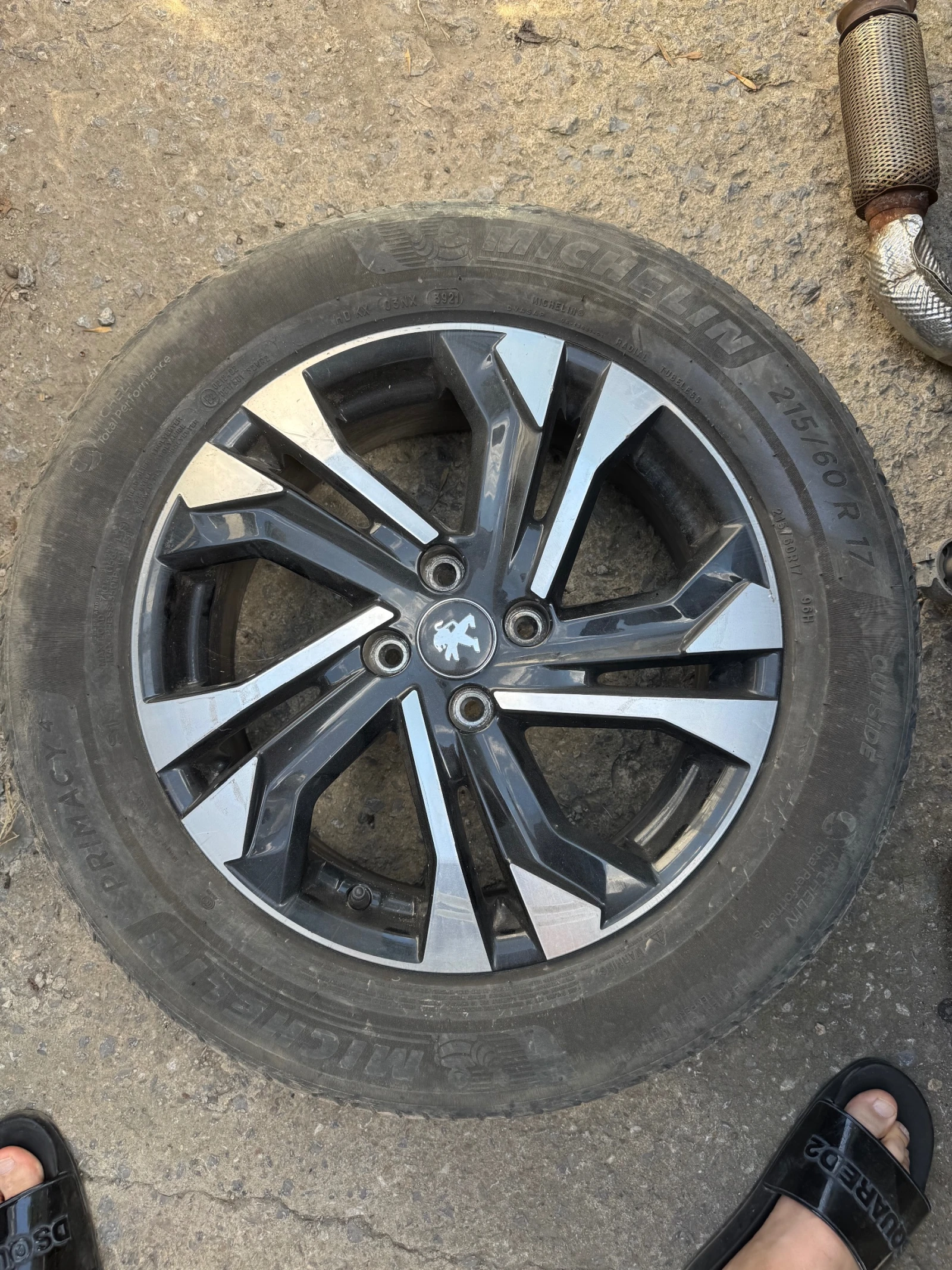 ���� � ������ 215/60R17 �� Peugeot 2008 | Mobile.bg � ����������� 2