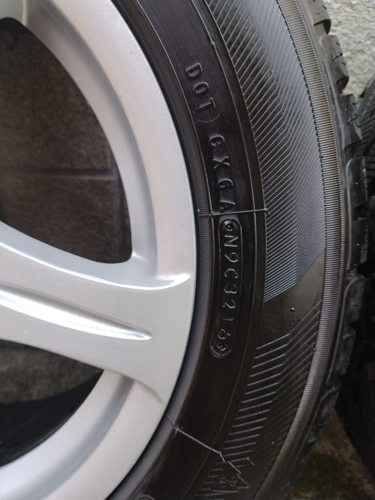 ���� � ������ 225/55R16 �� Mercedes-Benz E 270 | Mobile.bg � ����������� 2