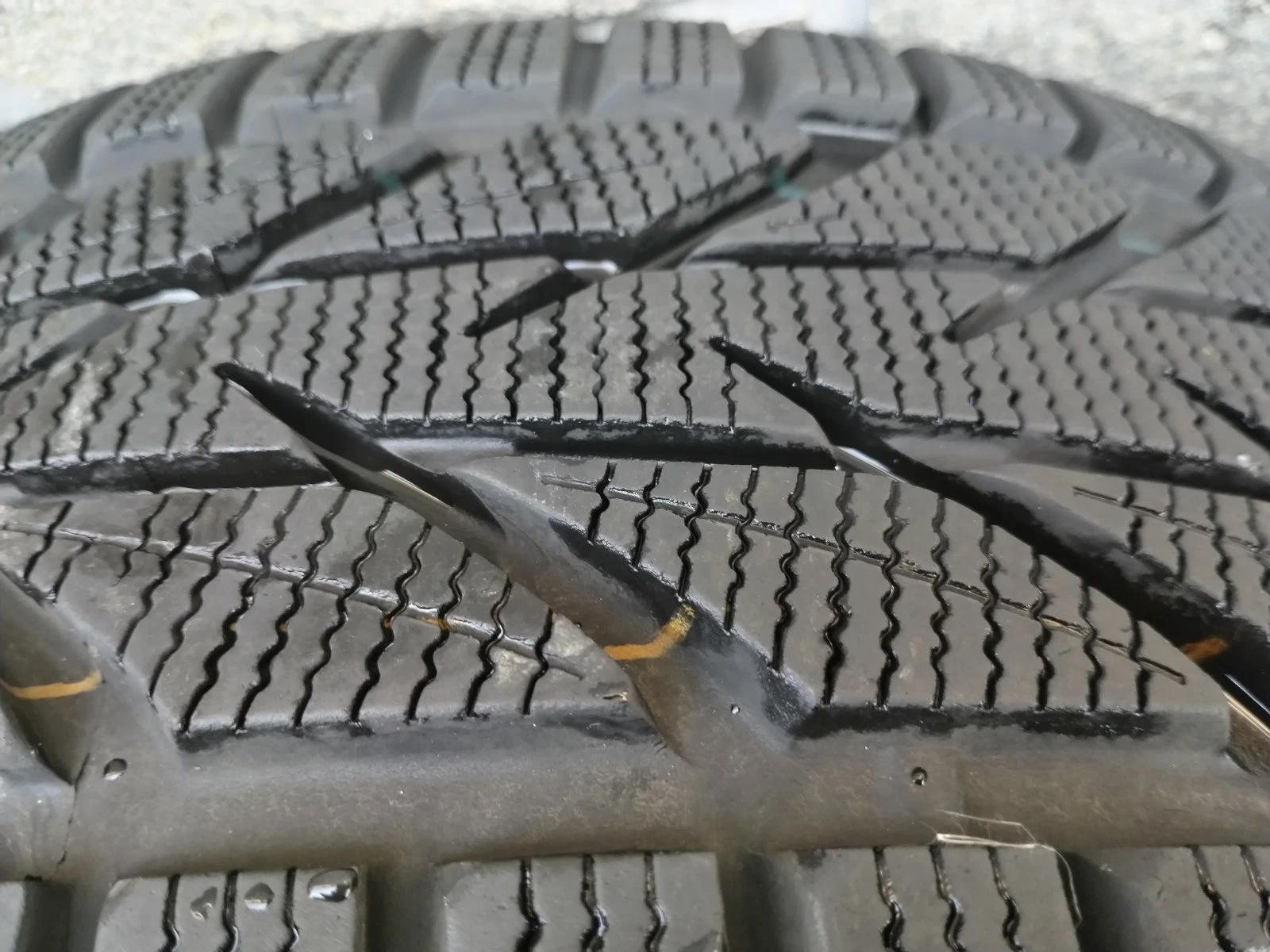 ���� � ������ 225/55R16 �� Mercedes-Benz E 270 | Mobile.bg � ����������� 3