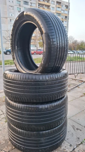 Гуми Летни 285/50R20, снимка 3 - Гуми и джанти - 52458468