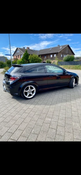 Opel Astra GTC, снимка 3